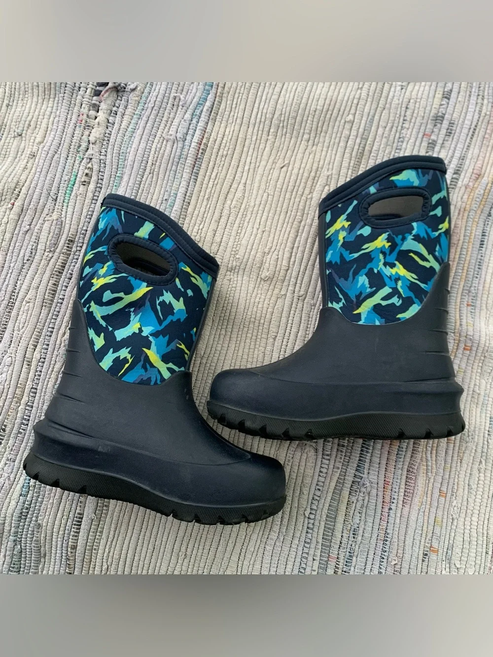 Bogs Neo-Classic Insulated Boots toddler 13 Winter Mountain/Navy Multi